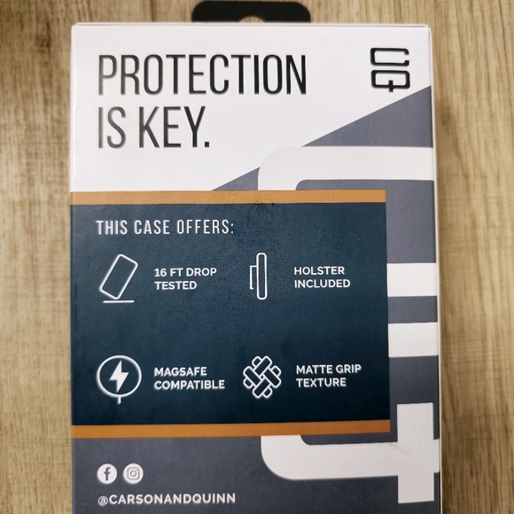 CQ x Carson & Quinn Bolt with MagSafe Case and Holster - iPhone 15 Pro (Black) - Picture 8 of 9